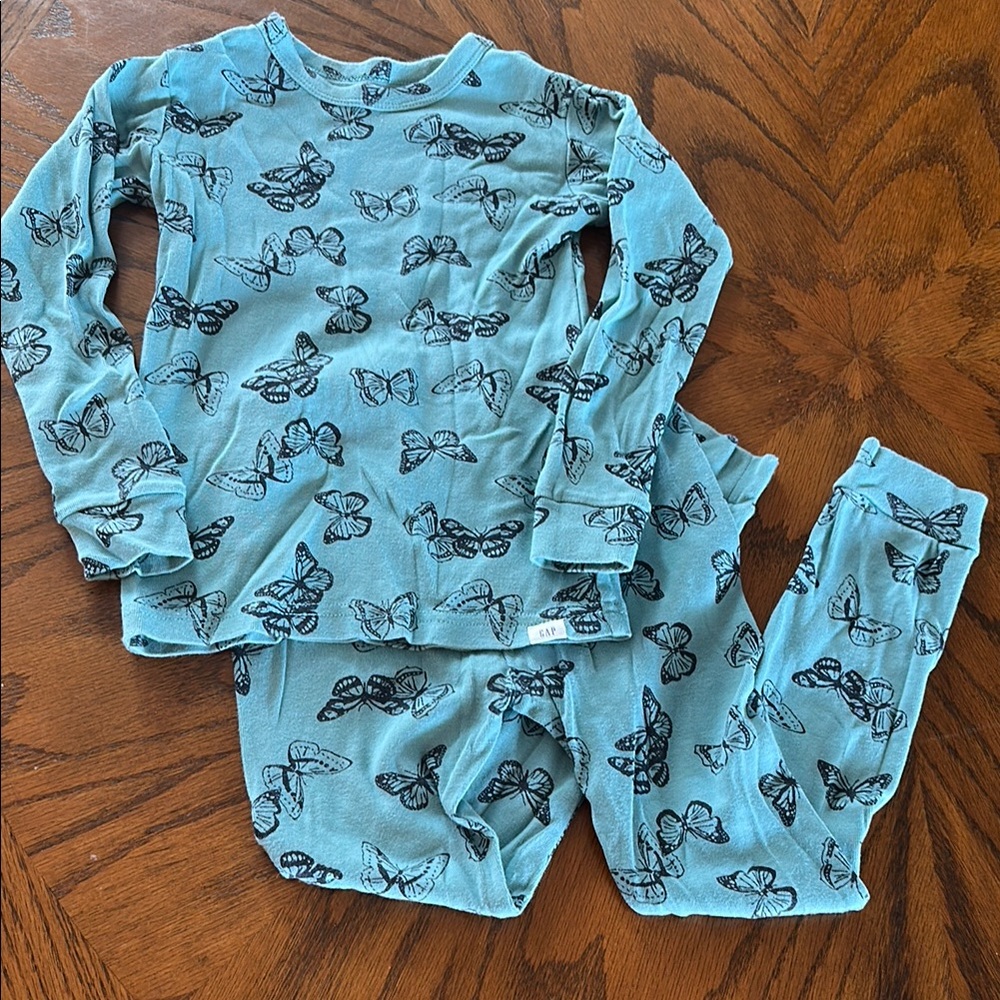 Gap Kids Blue Butterfly Pajamas Size 5 Years